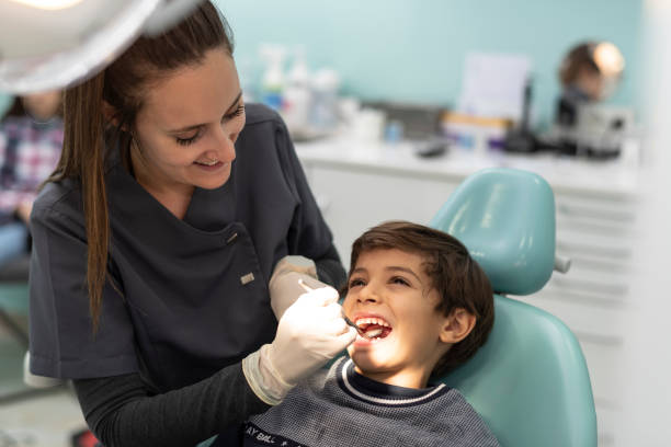 Best Emergency Tooth Extraction in Sharpes, FL